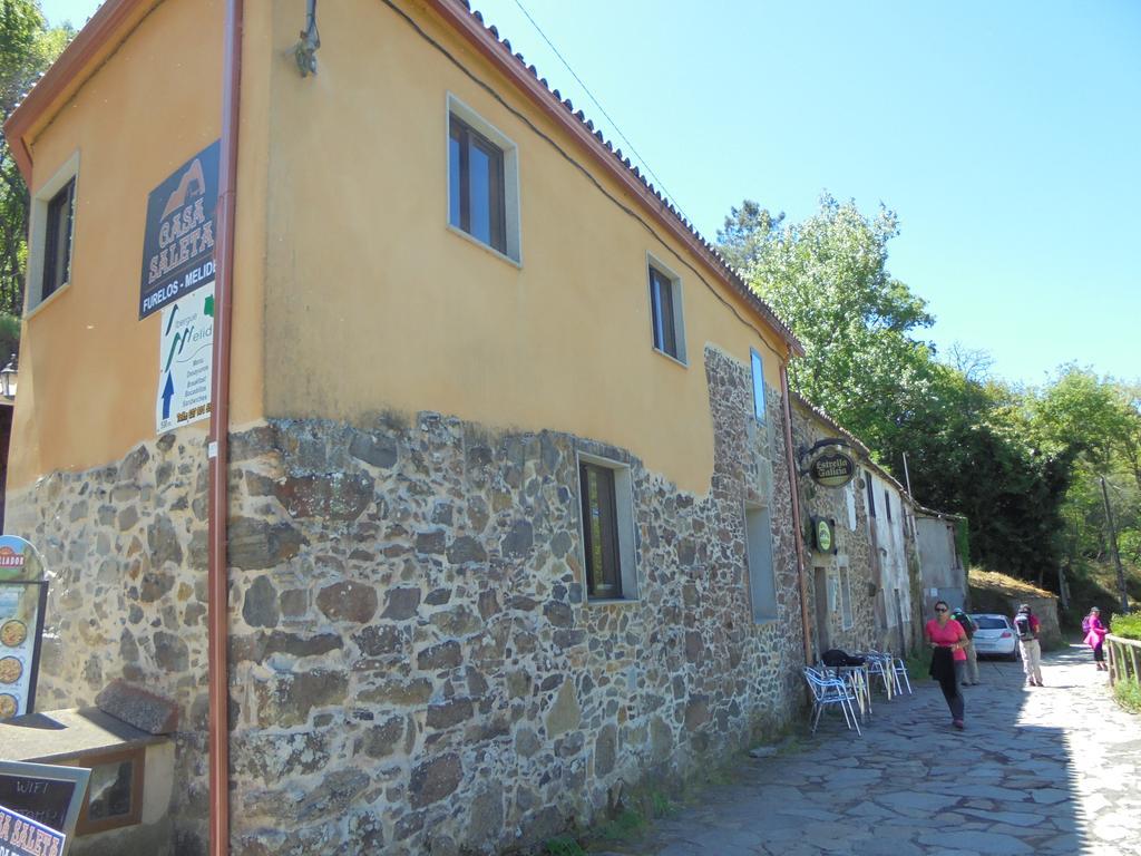 Hostal Casa Saleta Melide Exterior foto